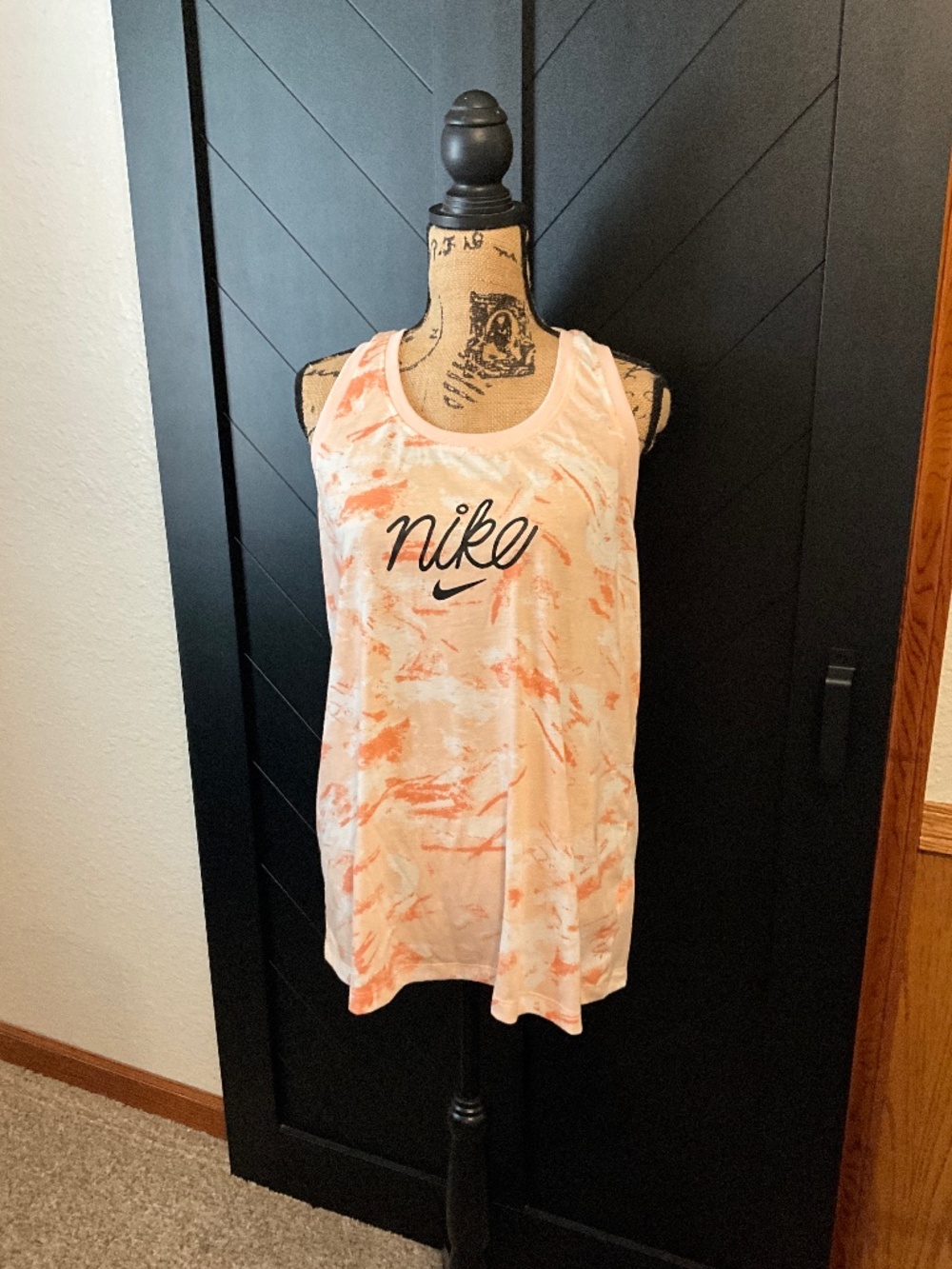 Nike tank size xl new